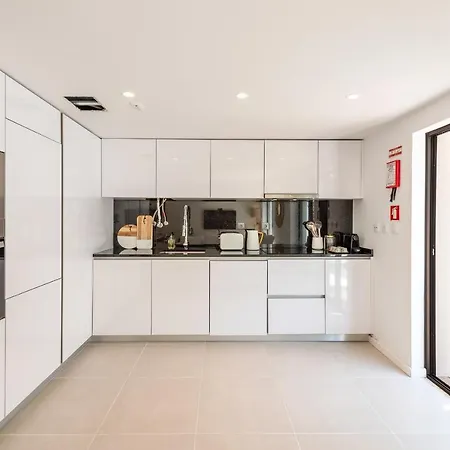 Guestready - Stunning Boho Retreat In Campolide W/ Terrace * ליסבון