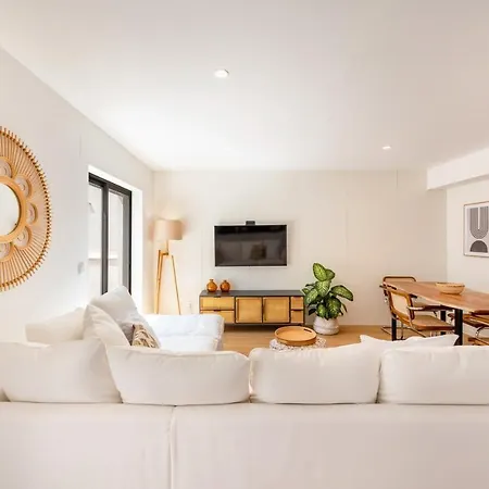 Guestready - Stunning Boho Retreat In Campolide W/ Terrace * Lisbon