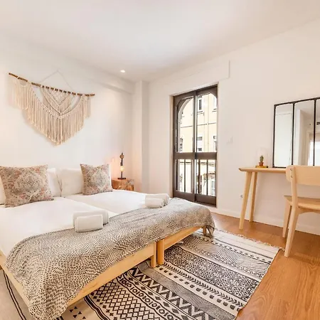 Апартаменти Guestready - Stunning Boho Retreat In Campolide W/ Terrace Лісабон