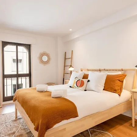 Guestready - Stunning Boho Retreat In Campolide W/ Terrace Apartment *
